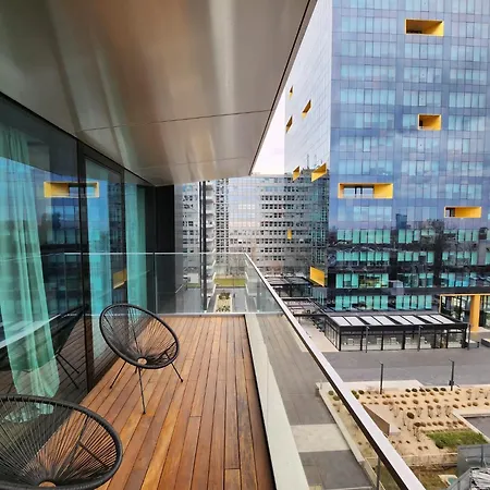 Apartment One Floreasca Near Park Luxury
