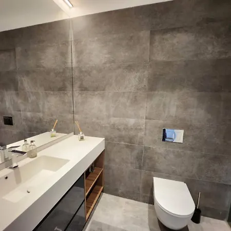 Apartment One Floreasca Near Park Luxury